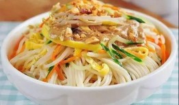 凉皮凉面爆料怎么做视频,夏日清爽美食轻松学